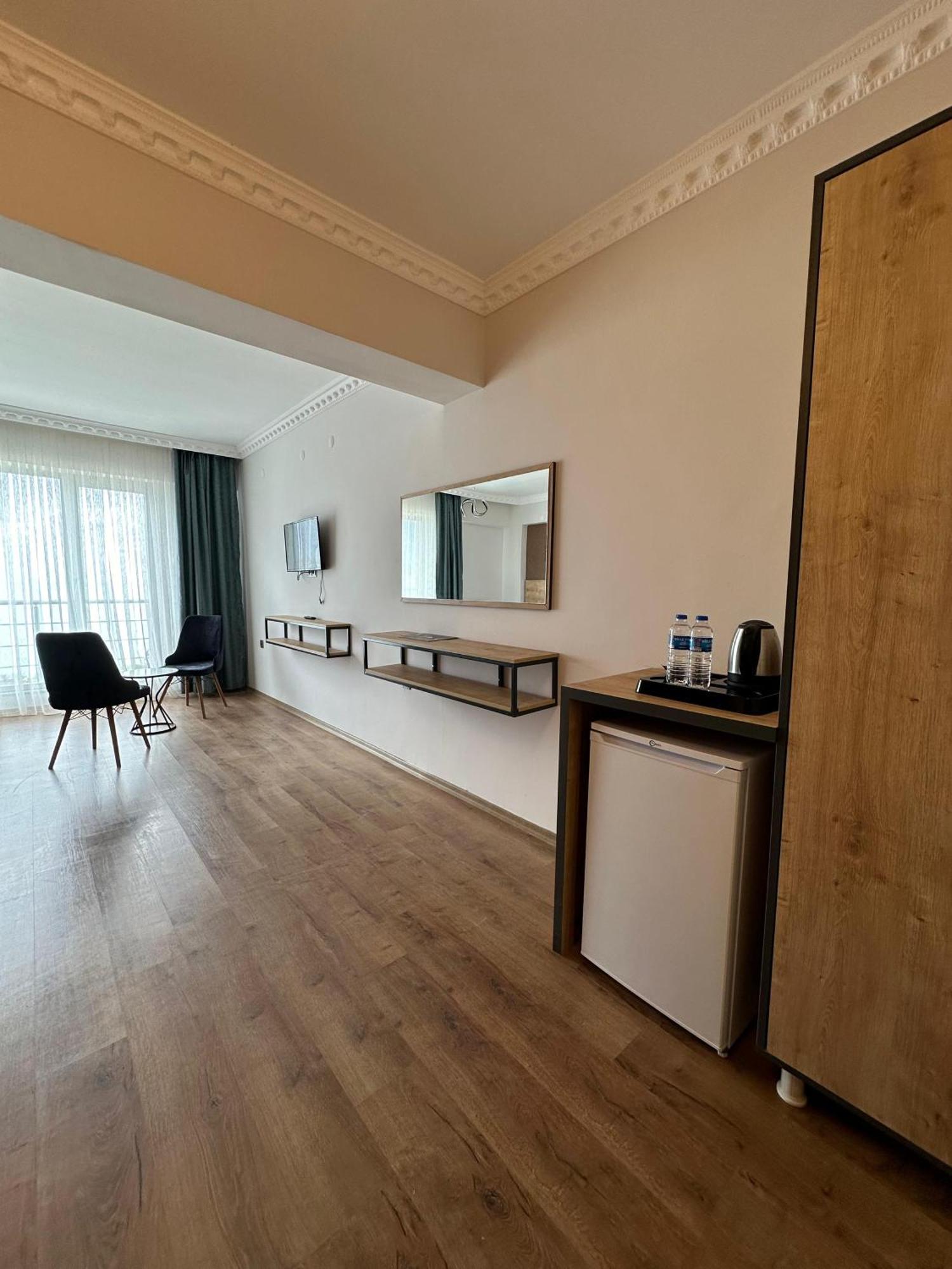 Orient Hotel Van Εξωτερικό φωτογραφία