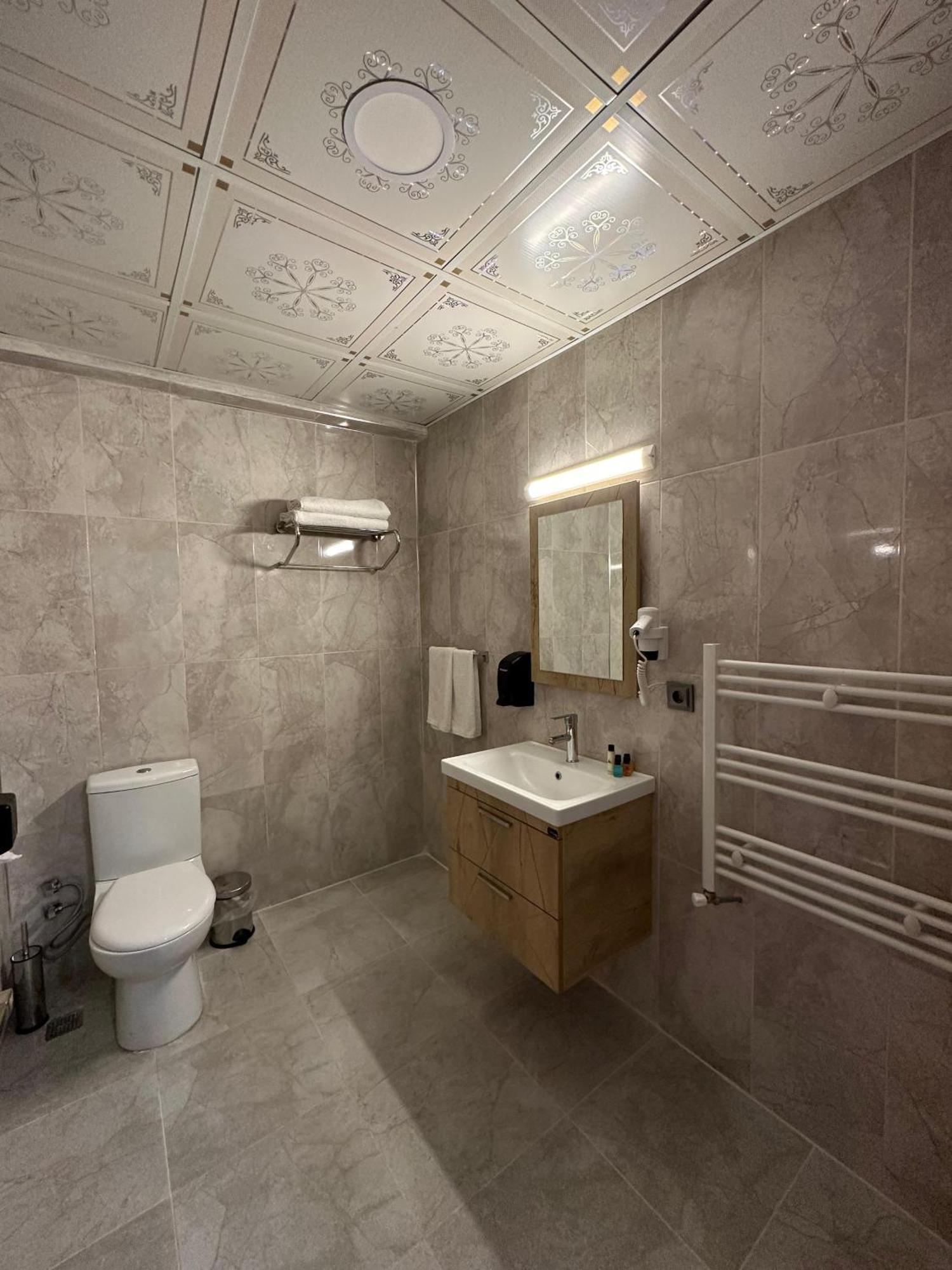 Orient Hotel Van Εξωτερικό φωτογραφία